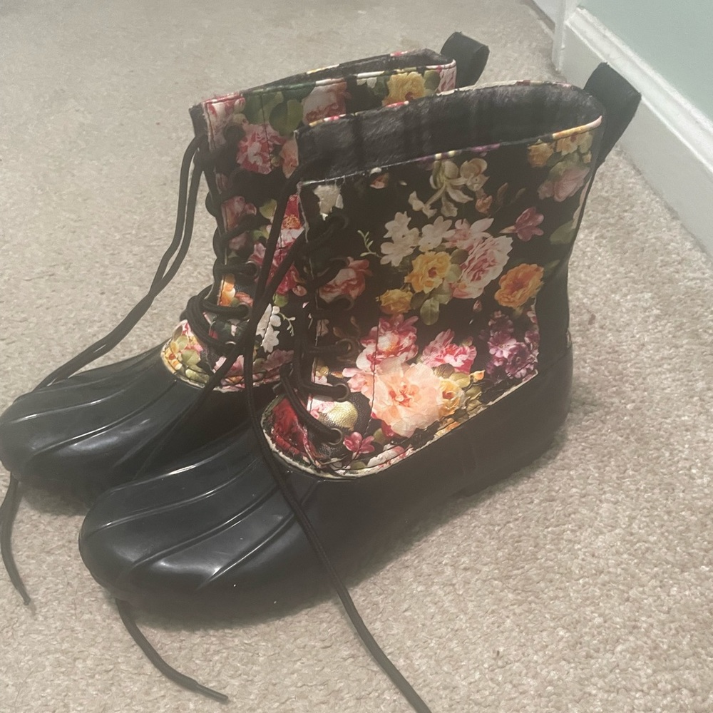 Steve Madden Floral Duck Boots